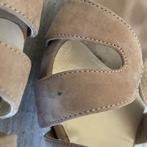 EUC Stuart Weitzman Slingback Nubuck Heel Sandals - Picture 6 of 10